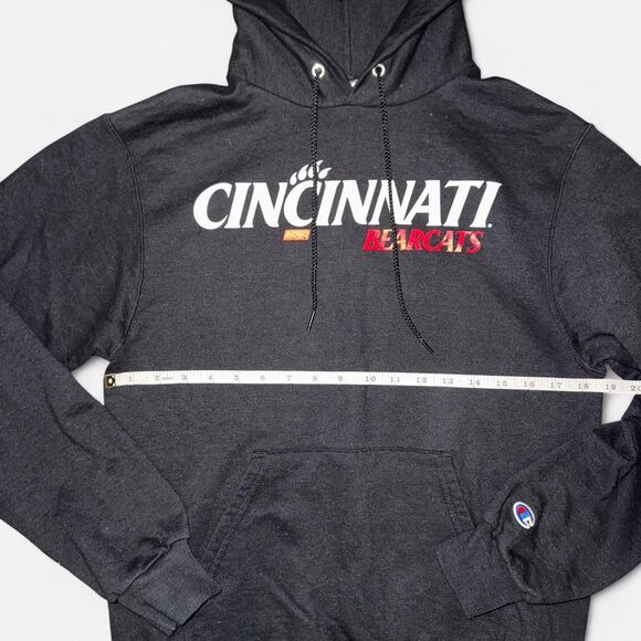 Champion University of Cincinnati Bearcats Black Hoodie - Picture 3 of 5